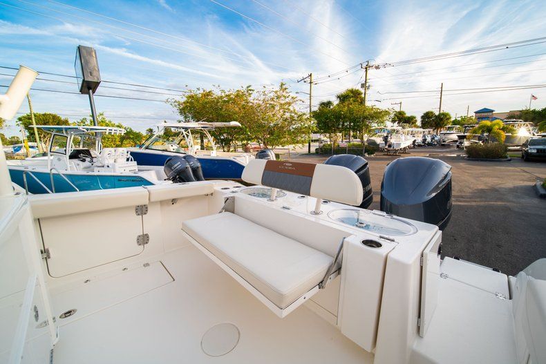 Thumbnail 14 for New 2020 Cobia 301 CC Center Console boat for sale in West Palm Beach, FL