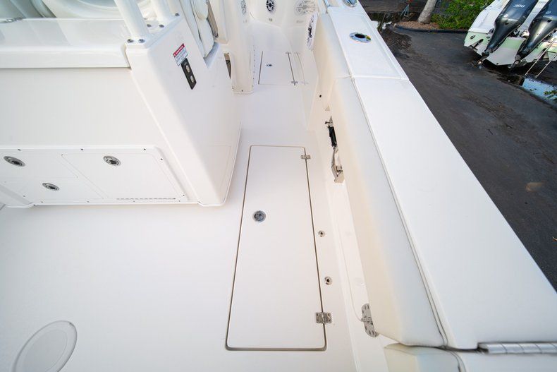 Thumbnail 17 for New 2020 Cobia 301 CC Center Console boat for sale in West Palm Beach, FL