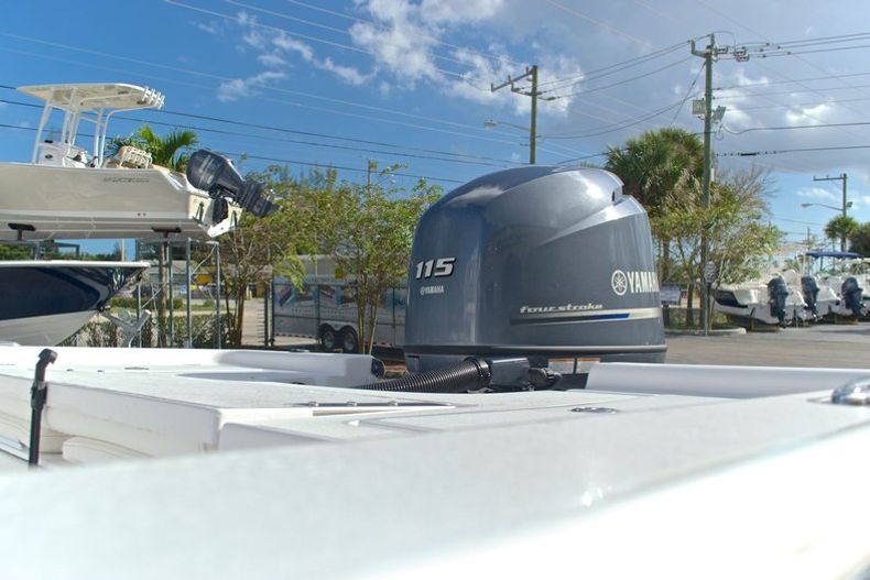 Thumbnail 22 for New 2014 Sportsman Masters 207 Bay Boat boat for sale in Miami, FL