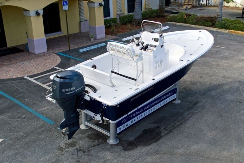 Thumbnail 75 for New 2014 Sportsman Masters 207 Bay Boat boat for sale in Miami, FL