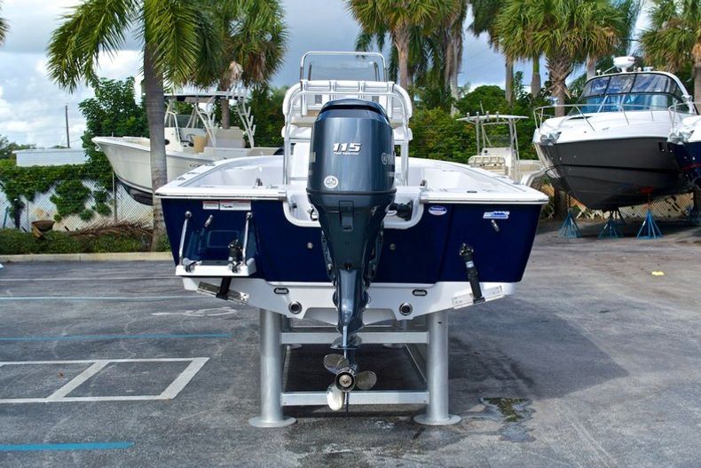 Thumbnail 6 for New 2014 Sportsman Masters 207 Bay Boat boat for sale in Miami, FL