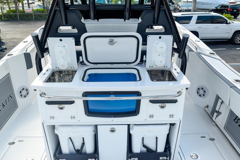 Thumbnail 30 for New 2020 Blackfin 332CC Center Console boat for sale in Fort Lauderdale, FL