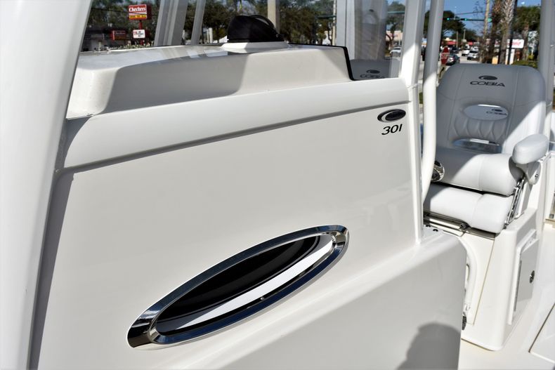 Thumbnail 12 for New 2020 Cobia 301 CC Center Console boat for sale in West Palm Beach, FL