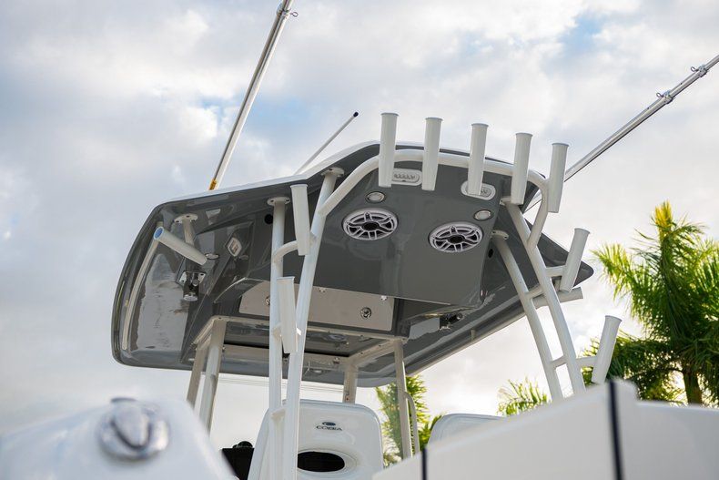 Thumbnail 8 for New 2020 Cobia 320 CC Center Console boat for sale in West Palm Beach, FL