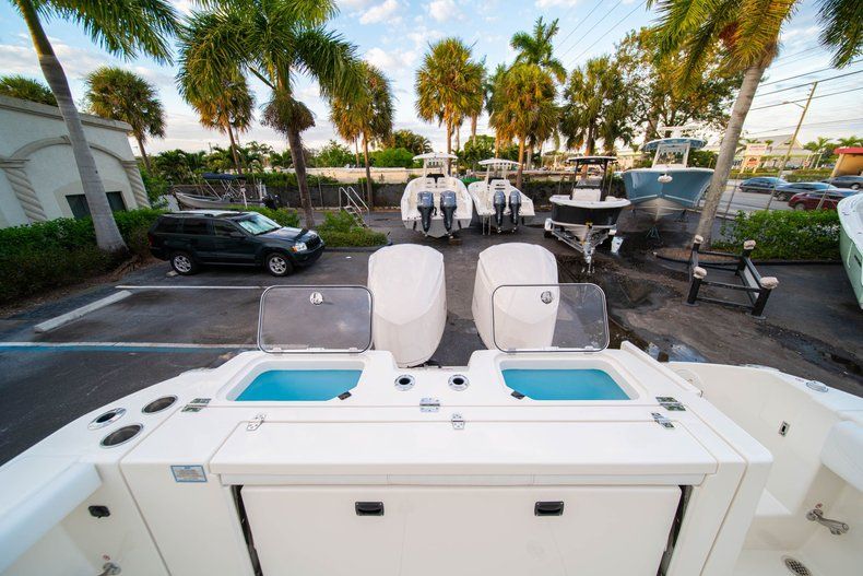 Thumbnail 11 for New 2020 Cobia 320 CC Center Console boat for sale in West Palm Beach, FL