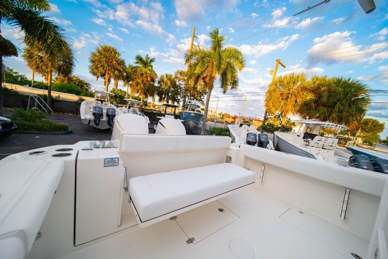 Thumbnail 13 for New 2020 Cobia 320 CC Center Console boat for sale in West Palm Beach, FL