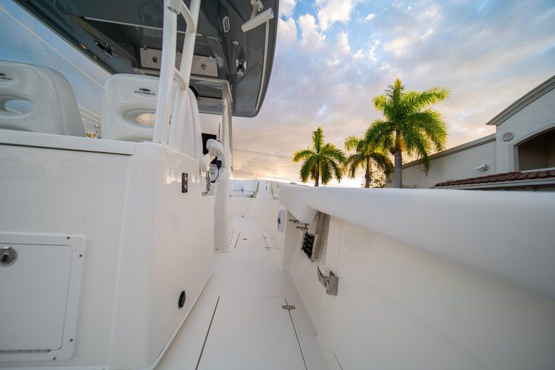 Thumbnail 22 for New 2020 Cobia 320 CC Center Console boat for sale in West Palm Beach, FL