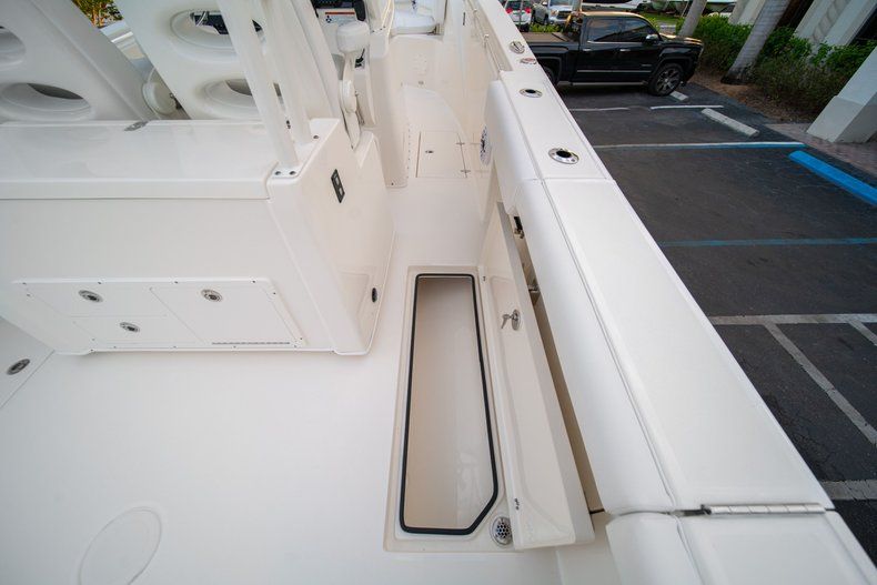 Thumbnail 21 for New 2020 Cobia 320 CC Center Console boat for sale in West Palm Beach, FL