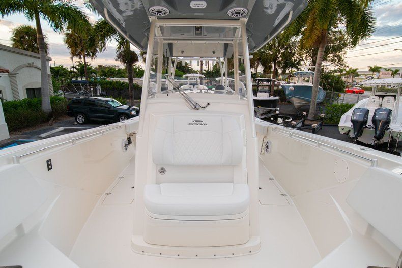 Thumbnail 53 for New 2020 Cobia 320 CC Center Console boat for sale in West Palm Beach, FL