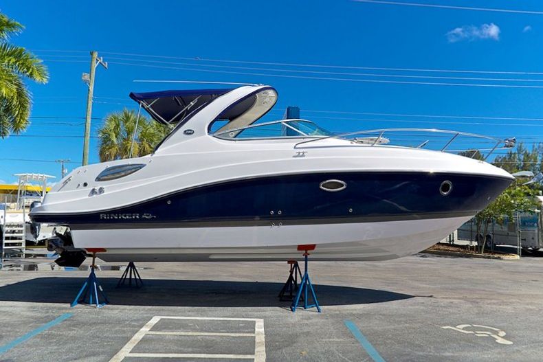Thumbnail 4 for New 2014 Rinker 290 EC Express Cruiser boat for sale in West Palm Beach, FL
