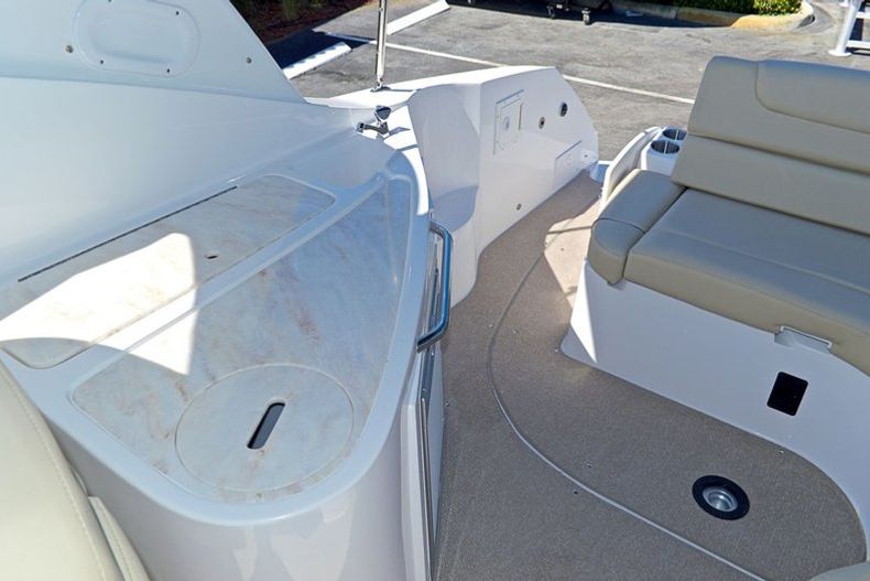 Thumbnail 72 for New 2014 Rinker 290 EC Express Cruiser boat for sale in West Palm Beach, FL