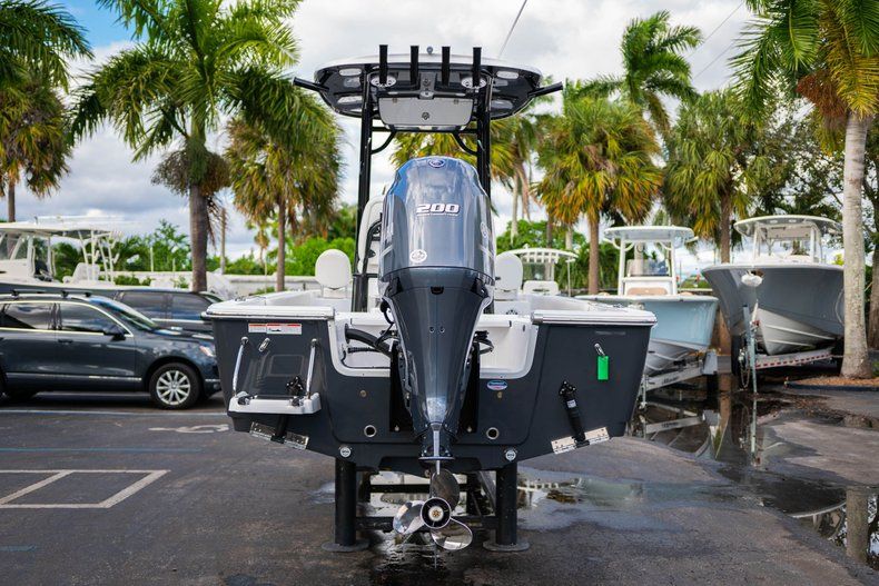 Thumbnail 6 for New 2020 Sportsman Masters 227 Bay Boat boat for sale in Vero Beach, FL