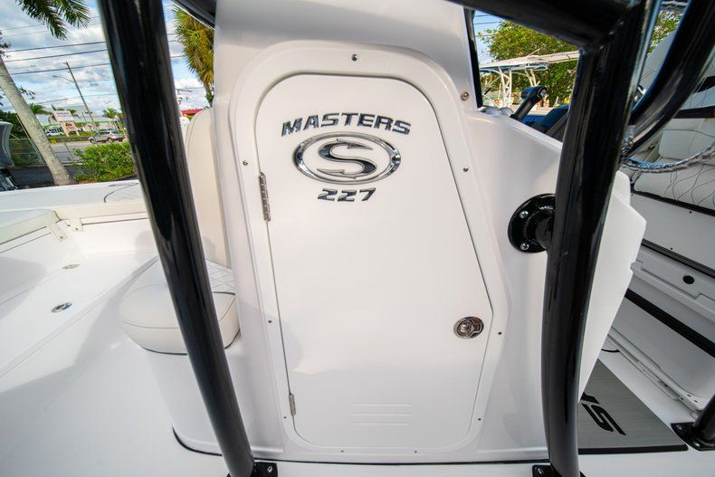 Thumbnail 28 for New 2020 Sportsman Masters 227 Bay Boat boat for sale in Vero Beach, FL