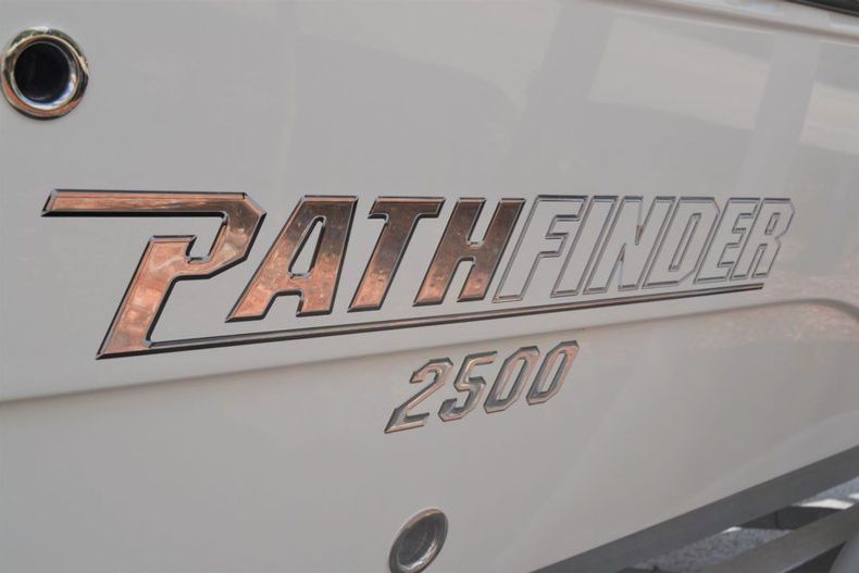 Thumbnail 6 for New 2020 Pathfinder 2500 Hybrid Bay Boat boat for sale in Fort Lauderdale, FL