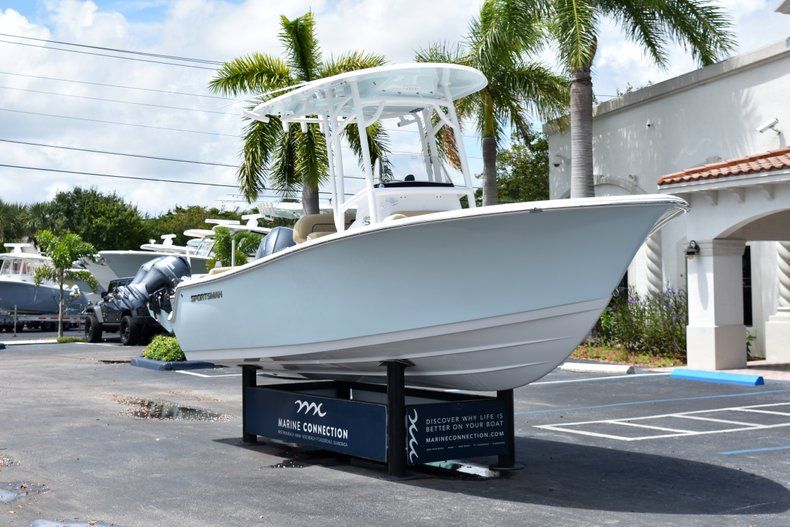 Thumbnail 1 for New 2019 Sportsman Heritage 211 Center Console boat for sale in Vero Beach, FL