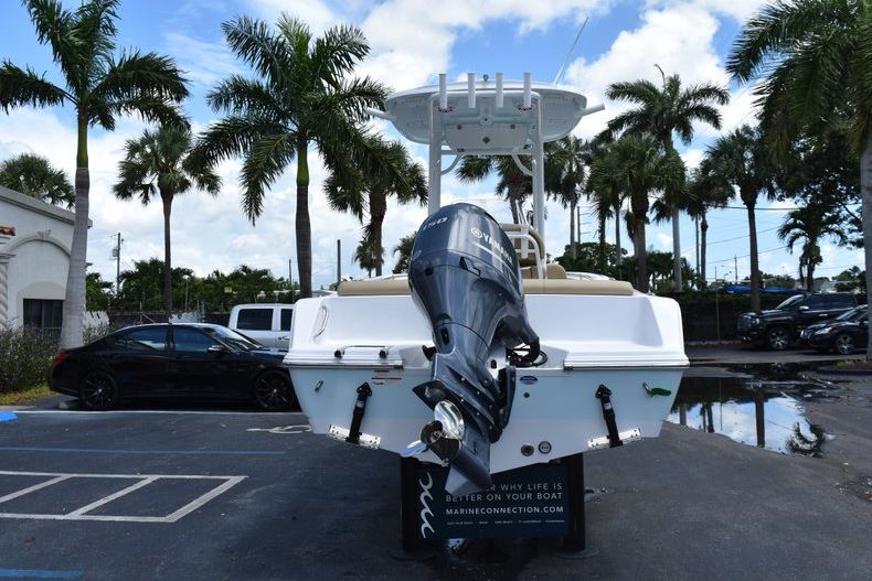Thumbnail 6 for New 2019 Sportsman Heritage 211 Center Console boat for sale in Vero Beach, FL