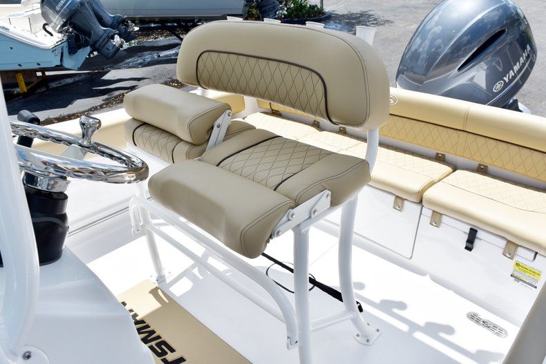 Thumbnail 20 for New 2019 Sportsman Heritage 211 Center Console boat for sale in Vero Beach, FL