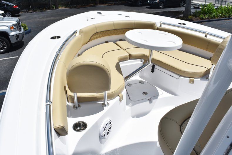 Thumbnail 36 for New 2019 Sportsman Heritage 211 Center Console boat for sale in Vero Beach, FL