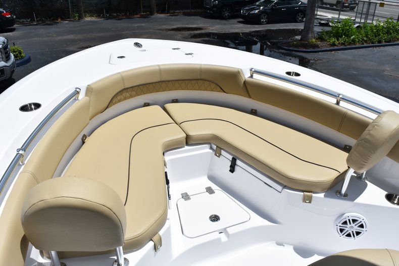 Thumbnail 39 for New 2019 Sportsman Heritage 211 Center Console boat for sale in Vero Beach, FL