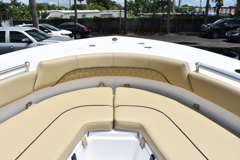 Thumbnail 43 for New 2019 Sportsman Heritage 211 Center Console boat for sale in Vero Beach, FL