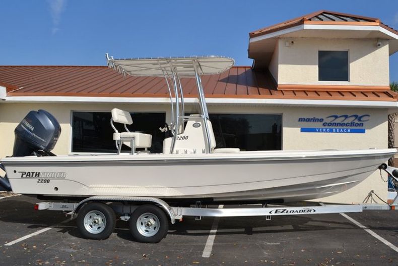 New 2015 Pathfinder 2200 TRS Bay Boat boat for sale in Vero Beach, FL