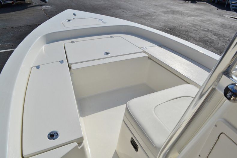 Thumbnail 15 for New 2015 Pathfinder 2200 TRS Bay Boat boat for sale in Vero Beach, FL
