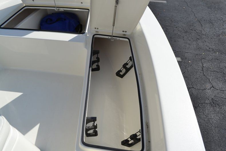 Thumbnail 21 for New 2015 Pathfinder 2200 TRS Bay Boat boat for sale in Vero Beach, FL