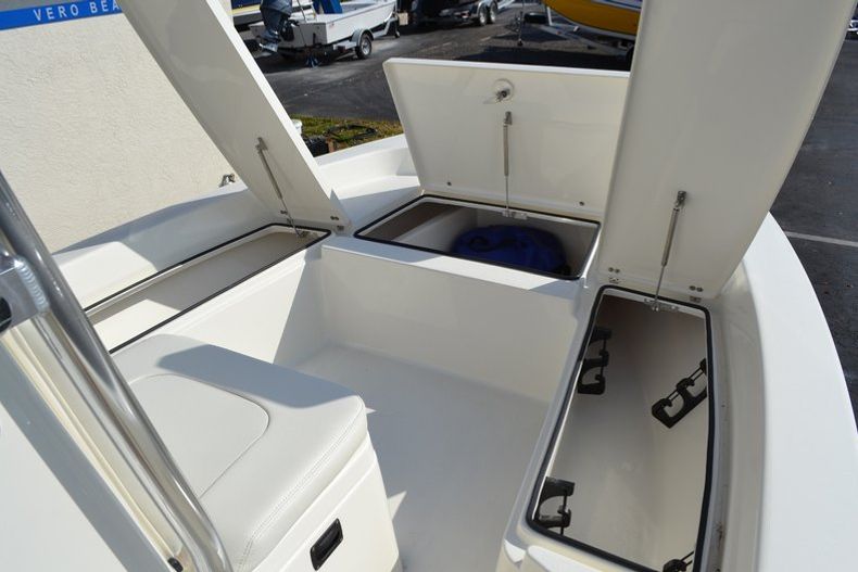 Thumbnail 22 for New 2015 Pathfinder 2200 TRS Bay Boat boat for sale in Vero Beach, FL