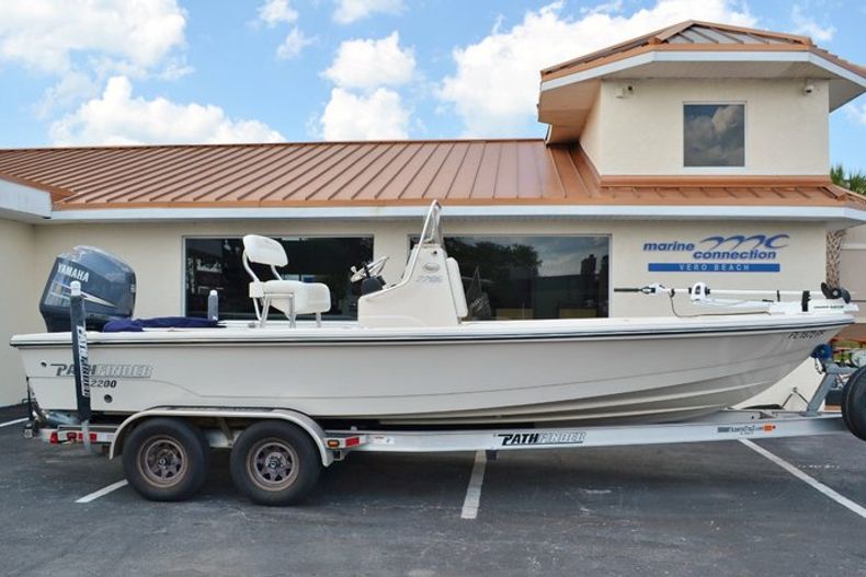 Used 2011 Pathfinder 2200 TRS Bay Boat boat for sale in Vero Beach, FL