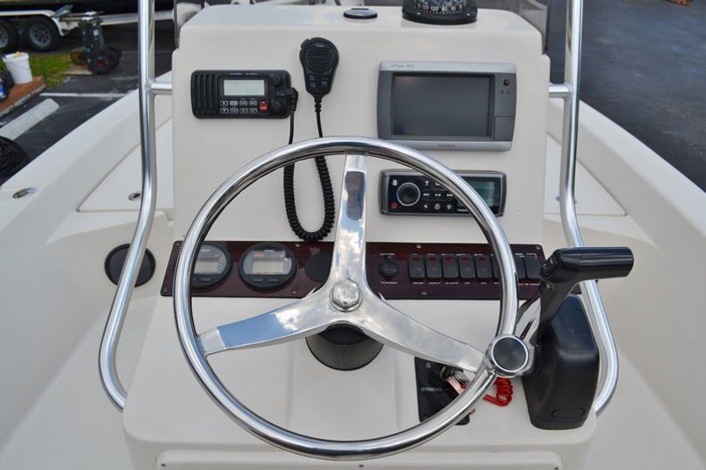 Thumbnail 11 for Used 2011 Pathfinder 2200 TRS Bay Boat boat for sale in Vero Beach, FL