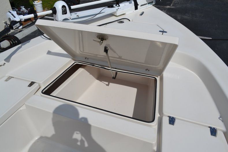 Thumbnail 17 for Used 2011 Pathfinder 2200 TRS Bay Boat boat for sale in Vero Beach, FL
