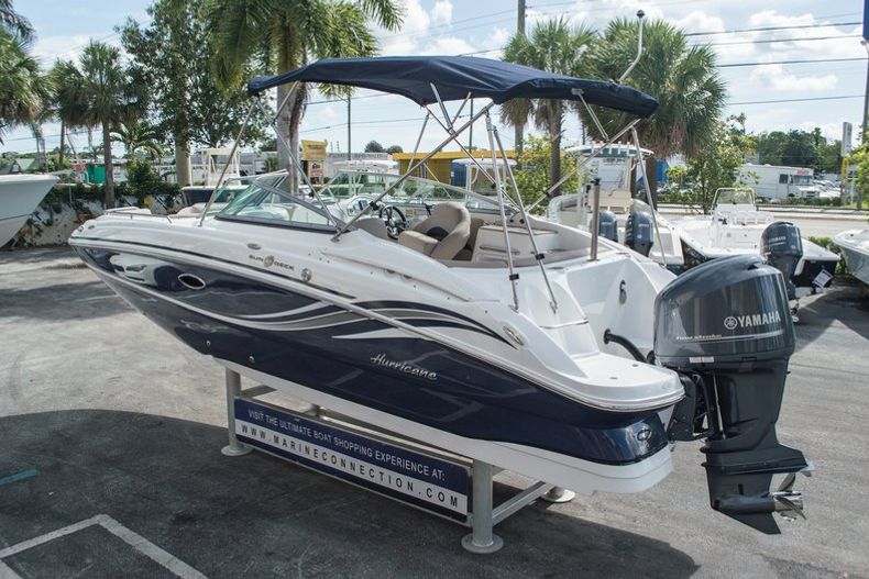 Image 11 for 2014 Hurricane SunDeck SD 2400 OB in West Palm Beach, FL