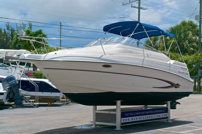 Thumbnail 4 for Used 2005 Glastron GS 249 Sport Cruiser boat for sale in West Palm Beach, FL