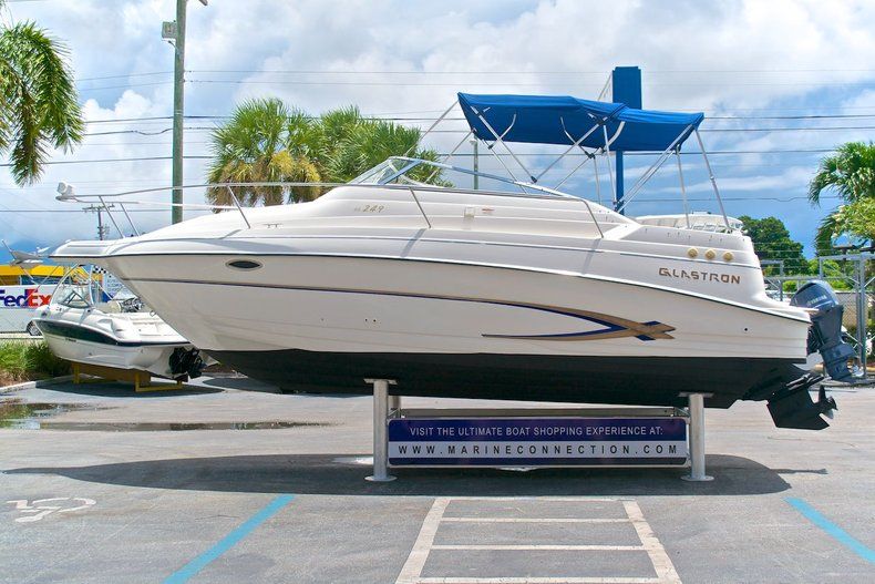 Thumbnail 5 for Used 2005 Glastron GS 249 Sport Cruiser boat for sale in West Palm Beach, FL