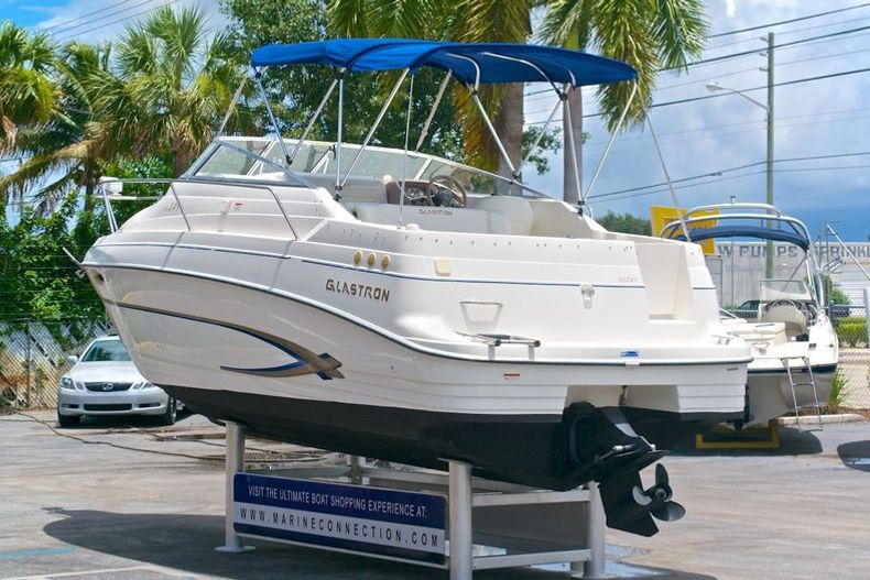 Thumbnail 7 for Used 2005 Glastron GS 249 Sport Cruiser boat for sale in West Palm Beach, FL