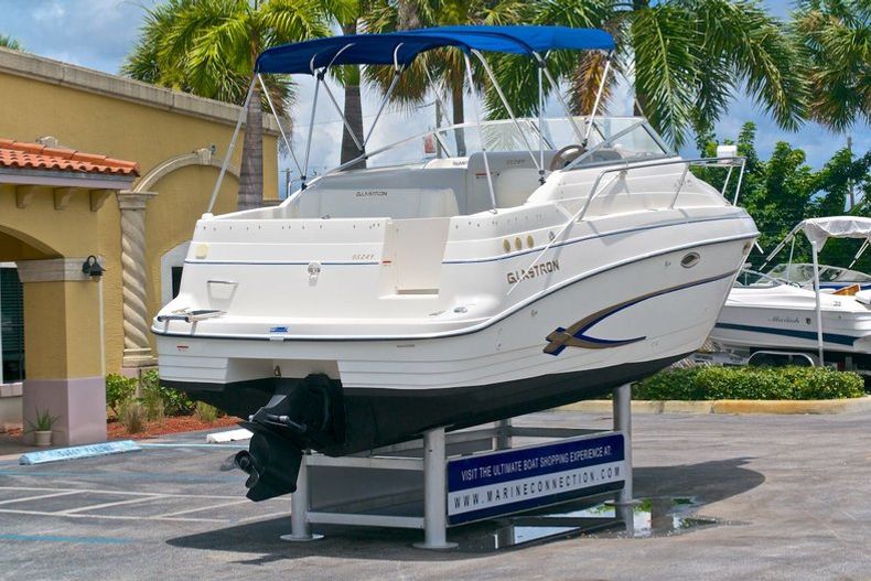 Thumbnail 9 for Used 2005 Glastron GS 249 Sport Cruiser boat for sale in West Palm Beach, FL