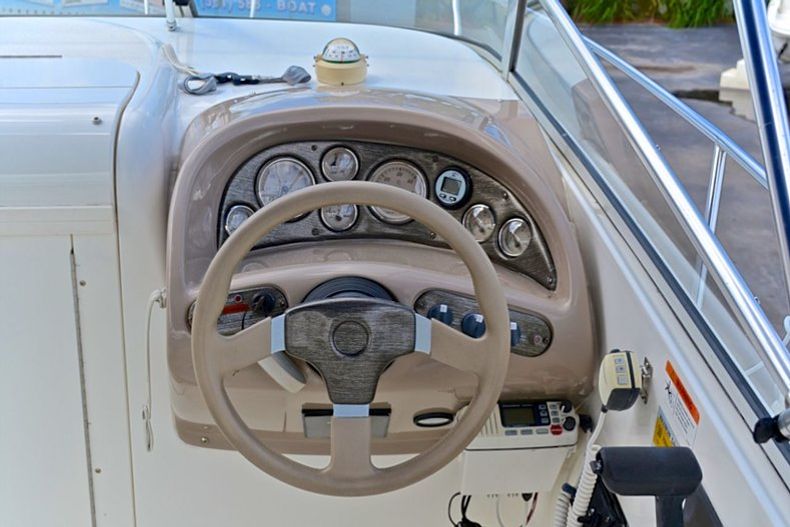 Thumbnail 31 for Used 2005 Glastron GS 249 Sport Cruiser boat for sale in West Palm Beach, FL