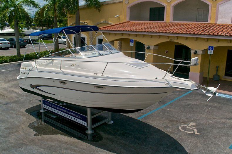 Thumbnail 60 for Used 2005 Glastron GS 249 Sport Cruiser boat for sale in West Palm Beach, FL