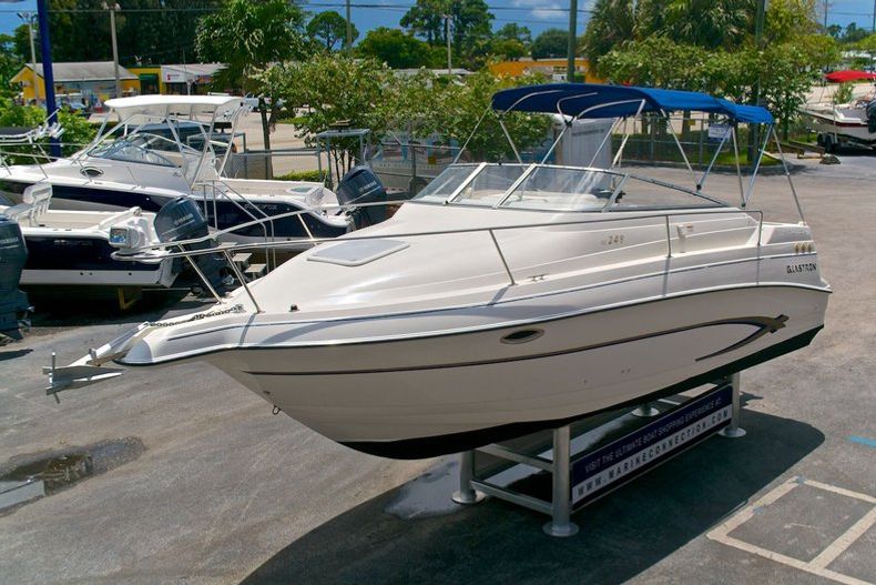 Thumbnail 62 for Used 2005 Glastron GS 249 Sport Cruiser boat for sale in West Palm Beach, FL