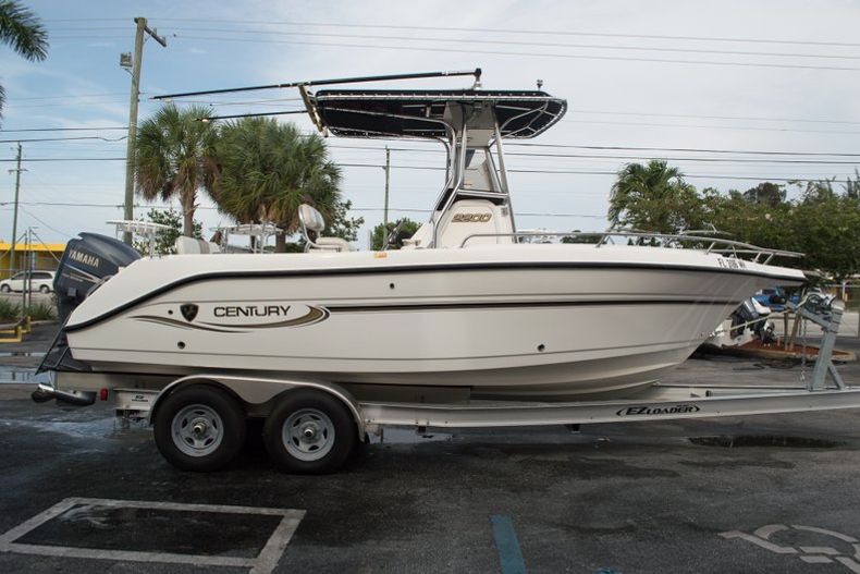 Thumbnail 3 for Used 2004 Century 2200 Center Console boat for sale in West Palm Beach, FL
