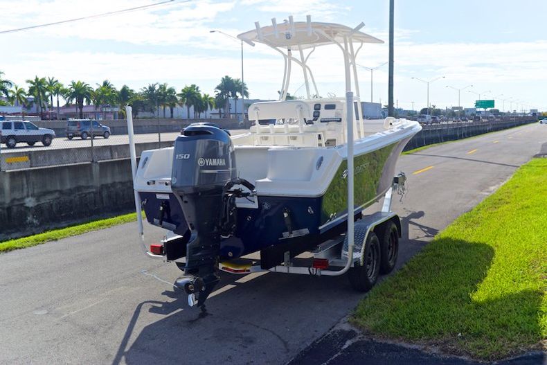 Thumbnail 3 for New 2015 Sailfish 220 CC Center Console boat for sale in Miami, FL