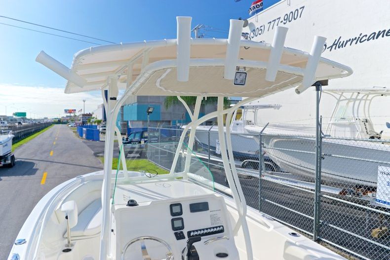 Thumbnail 26 for New 2015 Sailfish 220 CC Center Console boat for sale in Miami, FL