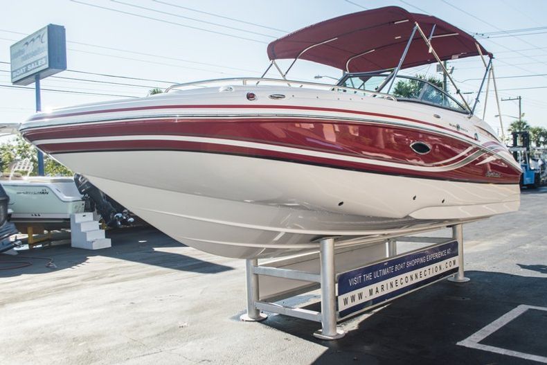 Thumbnail 3 for New 2014 Hurricane SunDeck SD 2200 OB boat for sale in Miami, FL
