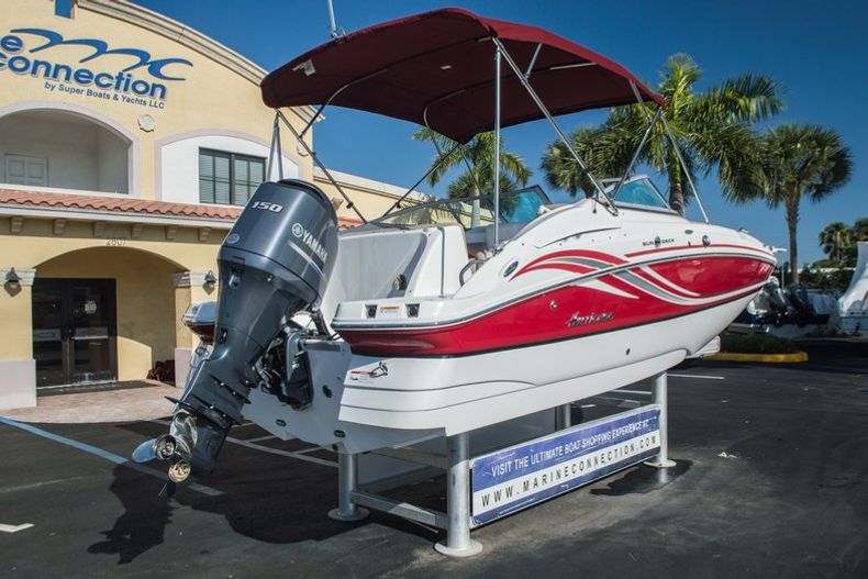 Thumbnail 7 for New 2014 Hurricane SunDeck SD 2200 OB boat for sale in Miami, FL