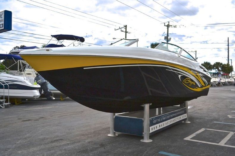 Thumbnail 6 for Used 2006 Baja 242 Islander boat for sale in West Palm Beach, FL