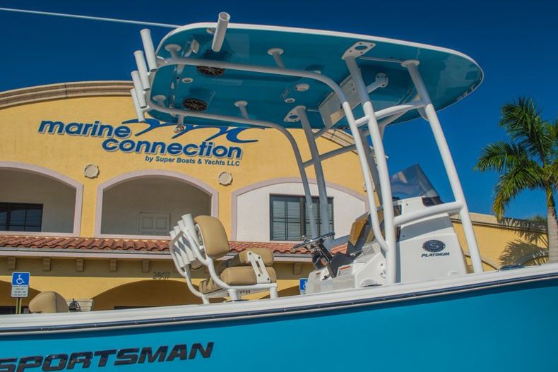 Thumbnail 9 for New 2016 Sportsman Open 212 Center Console boat for sale in West Palm Beach, FL