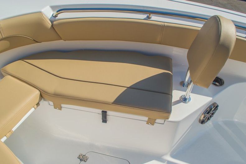Thumbnail 45 for New 2016 Sportsman Open 212 Center Console boat for sale in West Palm Beach, FL