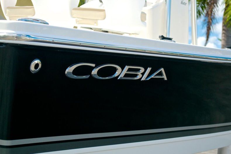 Thumbnail 8 for New 2014 Cobia 21 Bay boat for sale in West Palm Beach, FL