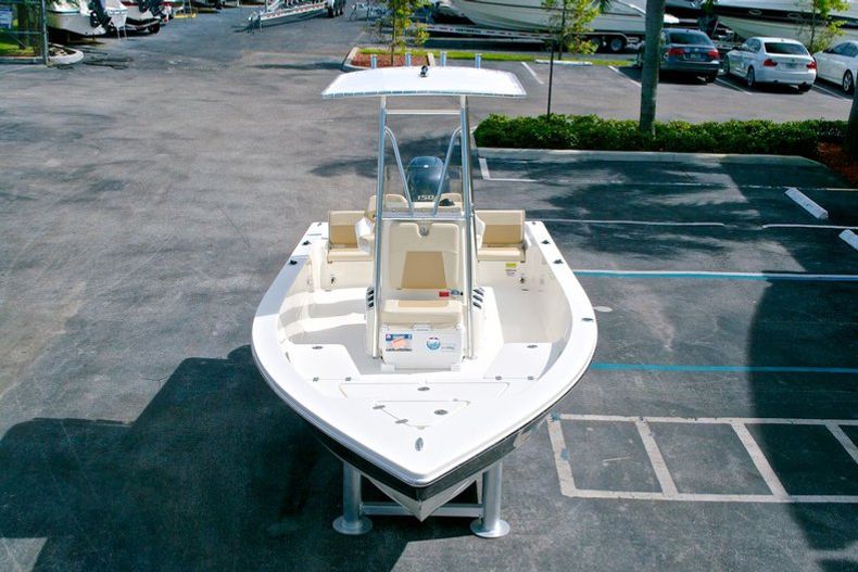 Thumbnail 74 for New 2014 Cobia 21 Bay boat for sale in West Palm Beach, FL