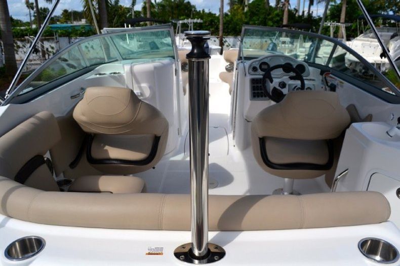 Thumbnail 25 for New 2013 Hurricane SunDeck SD 2200 DC OB boat for sale in West Palm Beach, FL